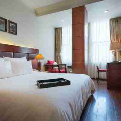 Hanoi E Central Luxury Hotel & Restaurant Rooms