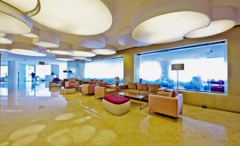 Al Bustan Centre & Residence