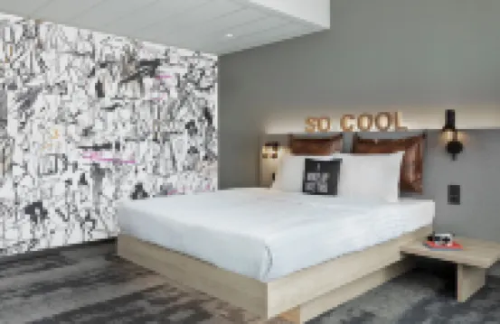 Moxy Duesseldorf City Hotels near City Center