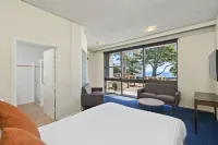 North Pier Hotel - parking