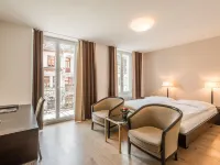 Hotel Alpina Luzern Hotels near Alpineum