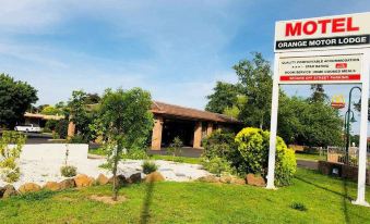 Orange Motor Lodge