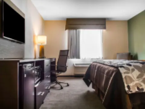 Sleep Inn & Suites East Syracuse Hotels in DeWitt