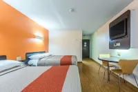 Motel 6 Indianapolis, IN