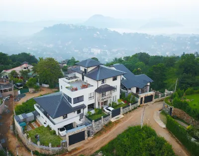 아이딜릭 비스타 칸디 센트럴 호텔