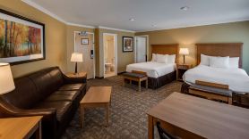 Best Western Plus Windjammer Inn Conference Center