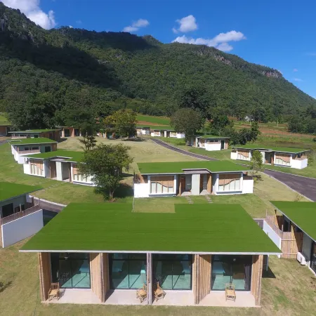 Curve360 Hotel Khao Yai Отели рядом с достопримечательностью «Ресторан Primo Piazza»