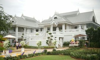 Nirvanan House