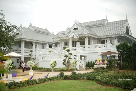 Nirvanan House