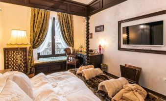 Ussr City Center Luxurious Apartment , Lives the Life of Soviet Generals