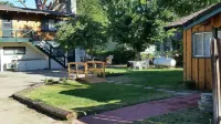 Kern Riverfront Lodge Hotel dekat Nuui Cunni Native American Intertribal Cultural Center and Museum