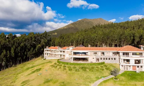 Hotel Medina Del Lago