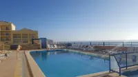 Hotel Apartamento Praia Azul - pantai