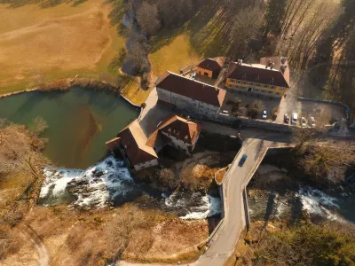 Domaine de Syam - Gîtes, Chambres d'hôtes & Cabanes Hotels in Syam