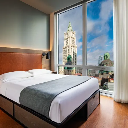 Moxy NYC Downtown Отели рядом с достопримечательностью «Университет ЛИУ Бруклин»