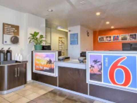 Motel 6 Tulare, CA Hotels in Tulare
