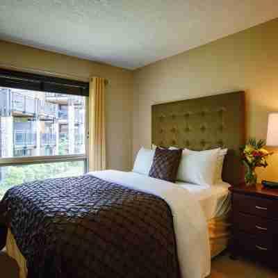 Sunrise Ridge Waterfront Resort Rooms