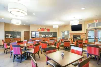 Comfort Suites Grayslake Near Libertyville North Отели в г. Фокс Лейк