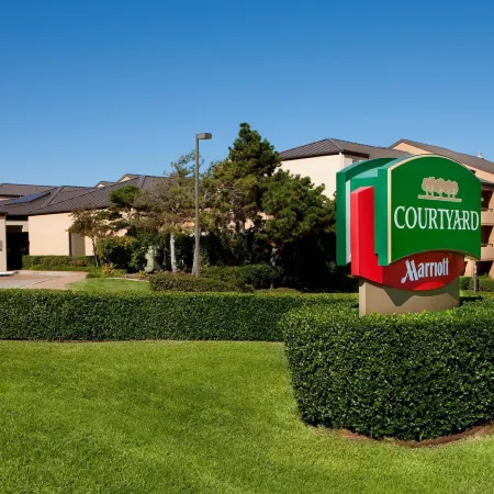 Courtyard Dallas Las Colinas