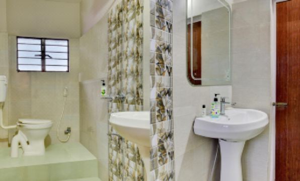 Treebo Trip GD Hotel - Housity