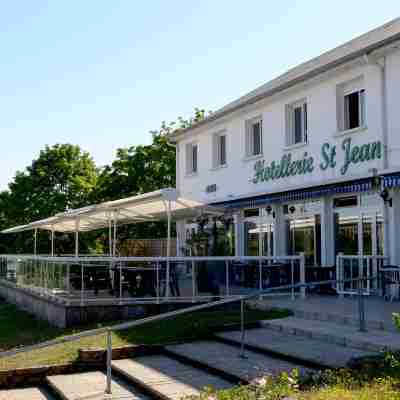 Logis Hôtellerie Saint Jean Hotel Exterior