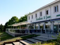 Hôtellerie Saint Jean Hotel a Thouars