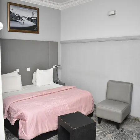Idrinana Hotels