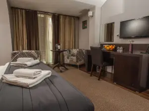 Hotel Dolce International