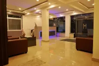 Gateway Inn Hotels in Meenakunte