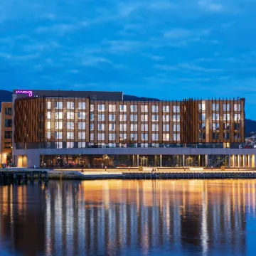 Moxy Bergen Отели в г. Берген