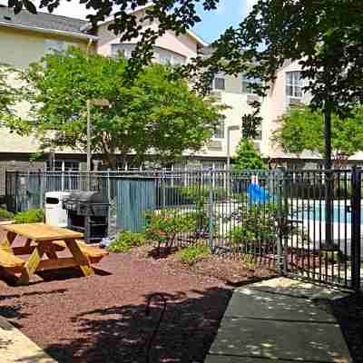 Extended Stay America Suites - Raleigh - RTP - 4919 Miami Blvd Hotel Exterior