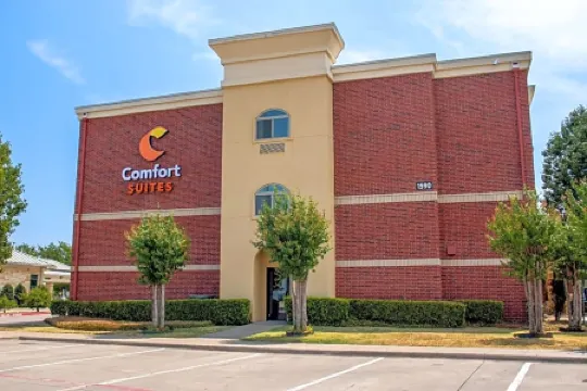 麥金尼阿倫舒適套房酒店