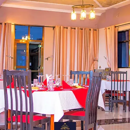 Hotel Taji