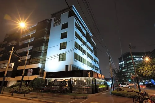 روزفلت هوتل آند سويتس