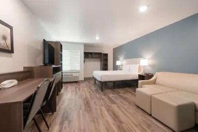 WoodSpring Suites Philadelphia Northeast Отели рядом с Аэропорт Северо-Восток Филадельфия