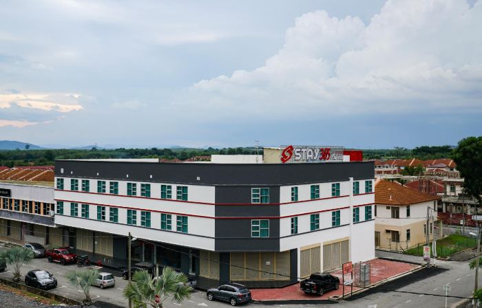 Stay 365 Hotel