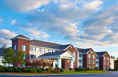 Holiday Inn Express & Suites Acme-Traverse City Hotels in Whitewater