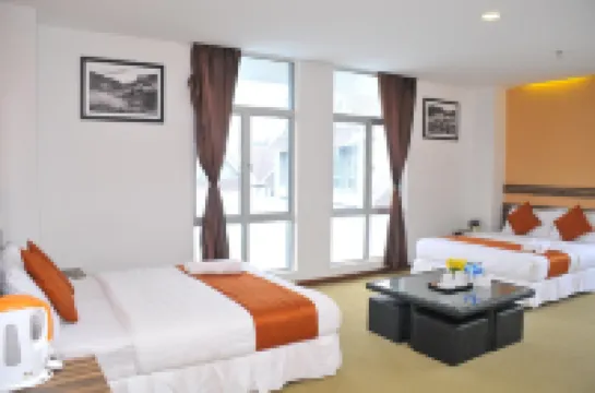 โรงแรมดับเบิลสตาร์ส บรินจาง