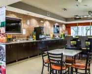 Quality Suites Fort Myers Airport I-75 - breakfast