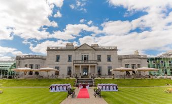 Radisson Blu St. Helen's Hotel, Dublin - Housity