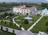 Tenuta d'Ausilio Hôtels à : Venafro