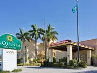 La Quinta Inn & Suites by Wyndham Ft. Myers-Sanibel Gateway Hotels in Lee County