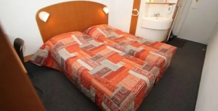 南特堡茹宮快捷酒店