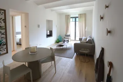 Apartaments Plaça Del VI