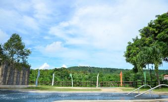 Sol Y Viento Mountain Hot Springs Resort - Housity