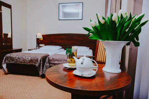 Hotel Korel - Airport Shuttle