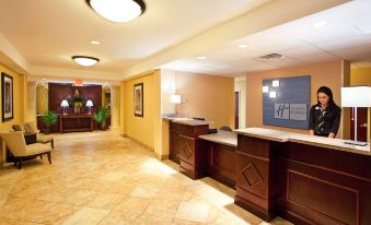 Holiday Inn Express & Suites Niagara Falls