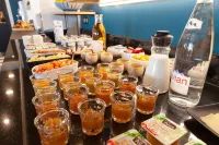 Kyriad Niort Espace Mendès France - petit déjeuner