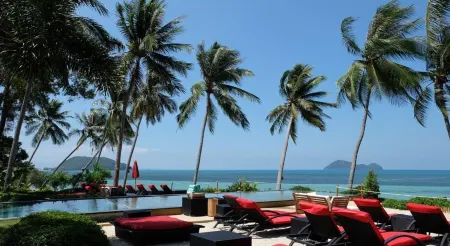 Kupu Kupu Phangan Beach Villas & Spa Отели рядом с достопримечательностью «Пханган»