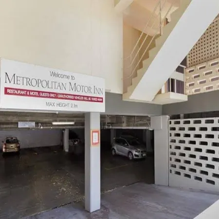 The Metropolitan Spring Hill